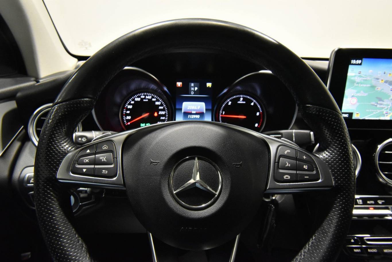 MERCEDES-BENZ GLC 220 23