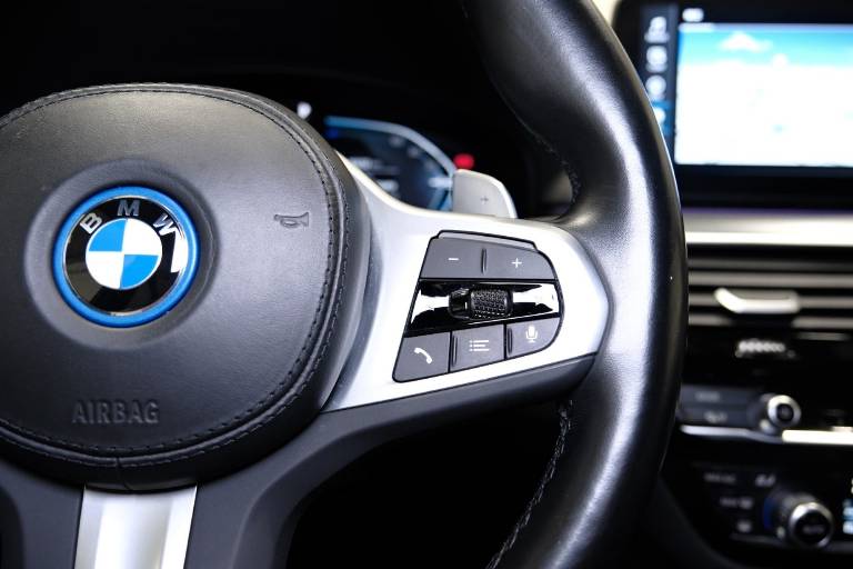 BMW 530 26
