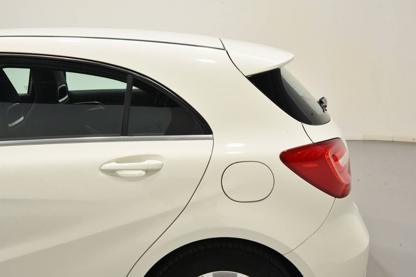 MERCEDES-BENZ A 180 45