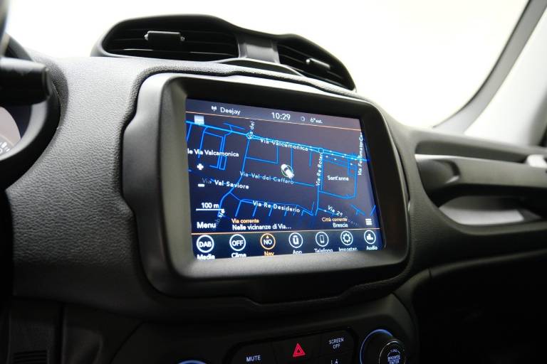 JEEP Renegade 28