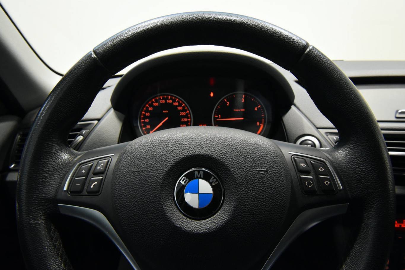 BMW X1 36