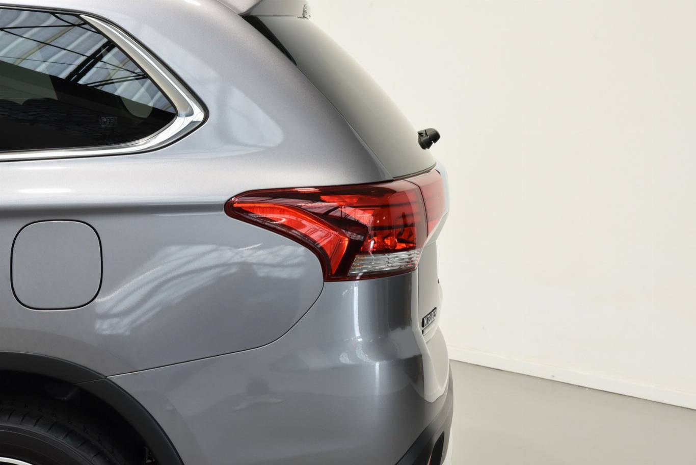 MITSUBISHI Outlander 52