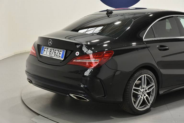 MERCEDES-BENZ CLA 180 18