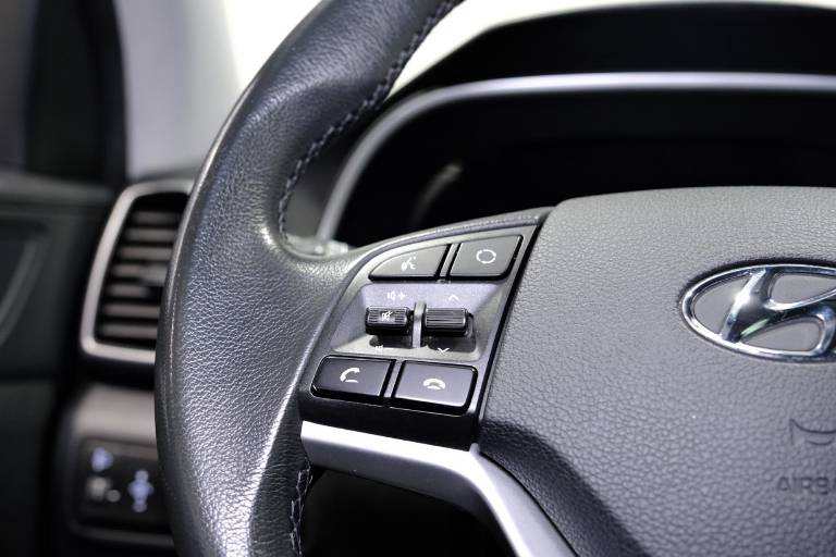 HYUNDAI Tucson 20