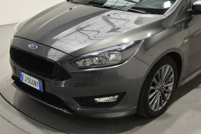 FORD Focus 40