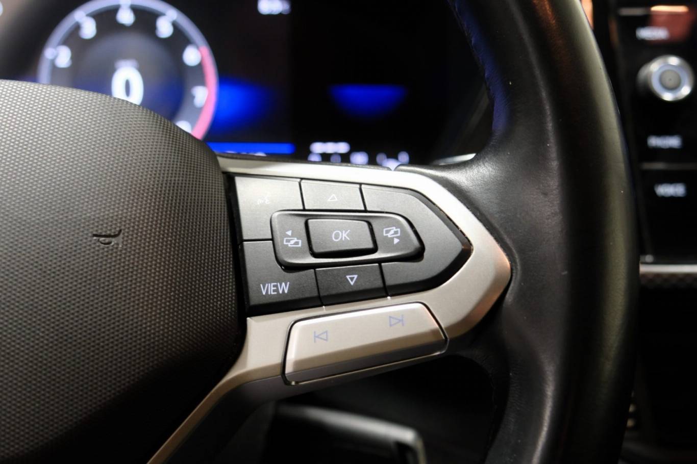 VOLKSWAGEN T-Cross 22