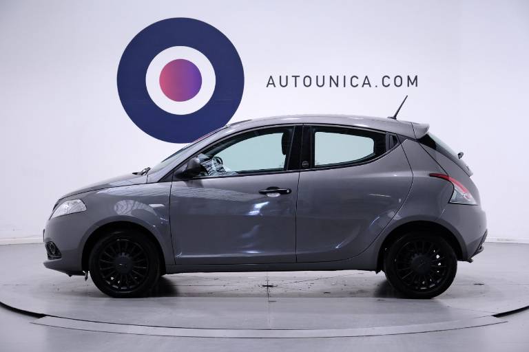 LANCIA Ypsilon 10