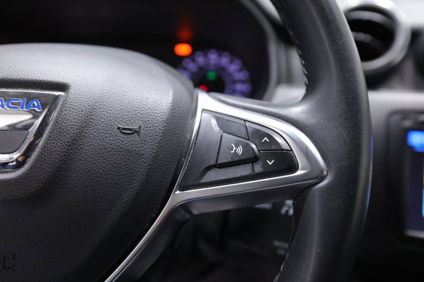 DACIA Duster 23