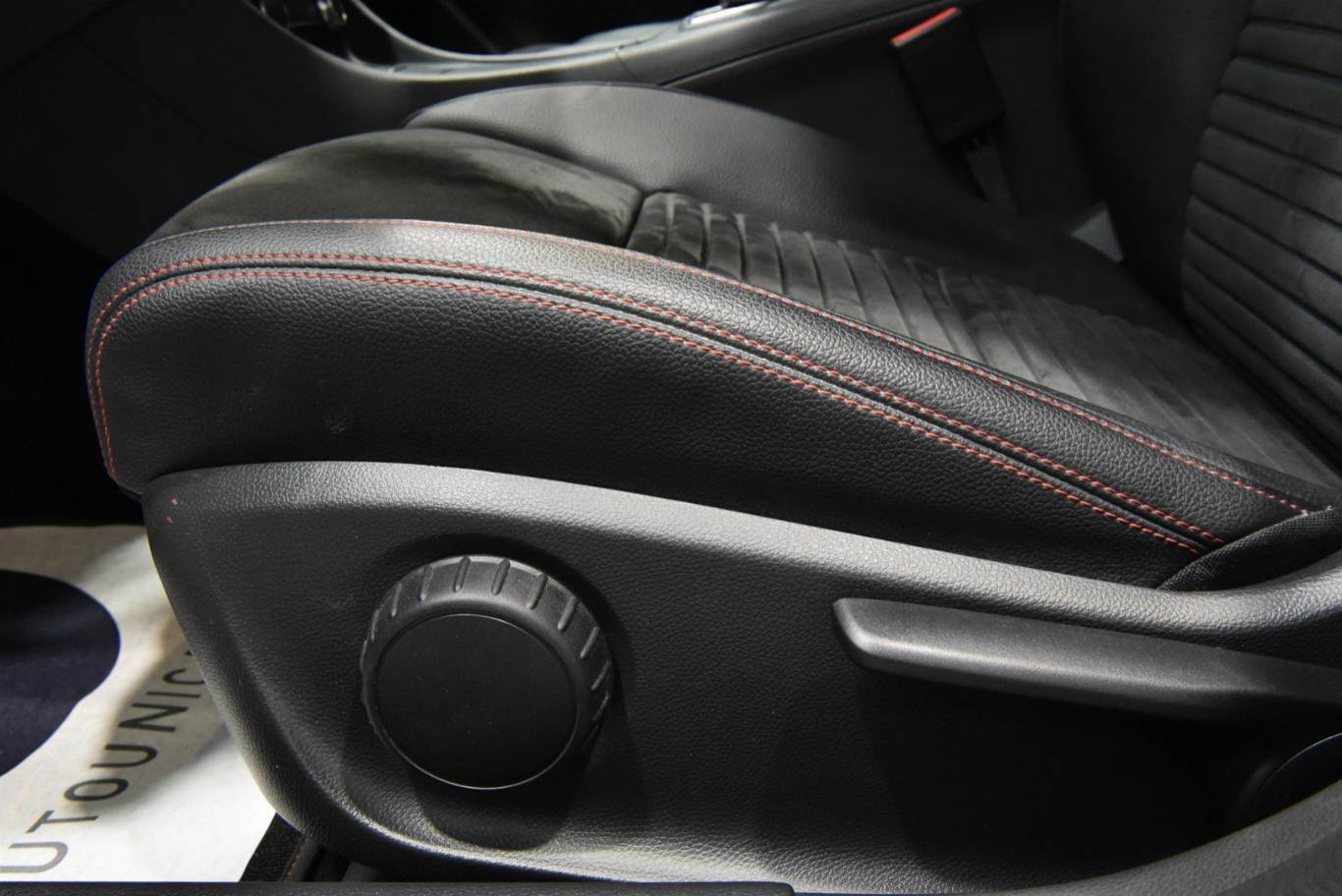 MERCEDES-BENZ A 200 42