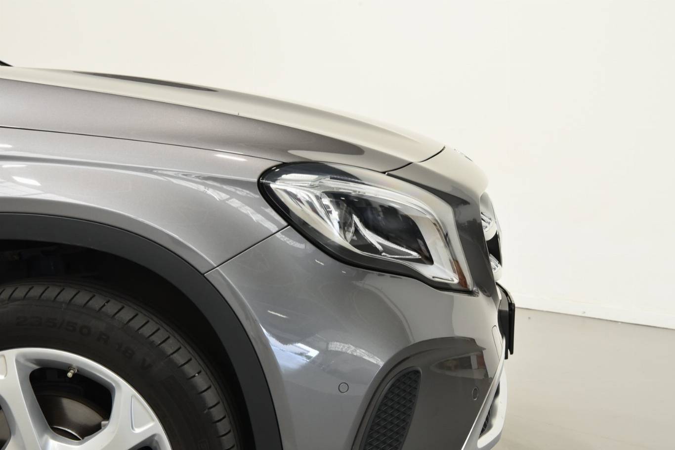 MERCEDES-BENZ GLA 200 36