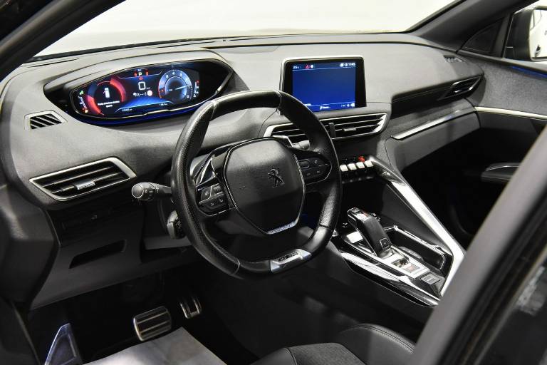PEUGEOT 3008 3