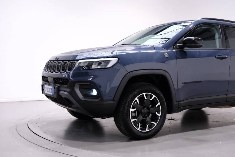 JEEP Compass 59