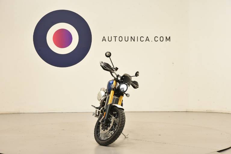 TRIUMPH Scrambler 1200 XE 2