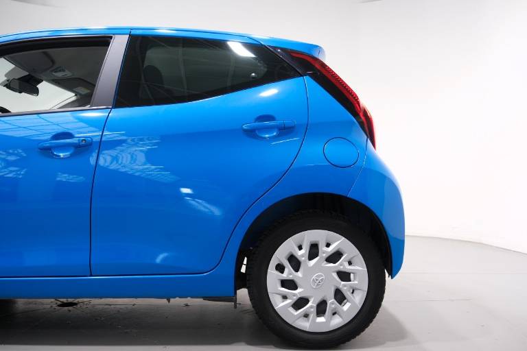 TOYOTA Aygo 40