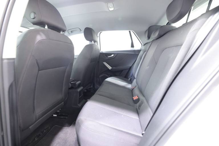 AUDI Q2 35