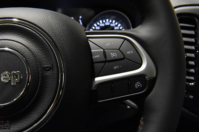 JEEP Compass 41