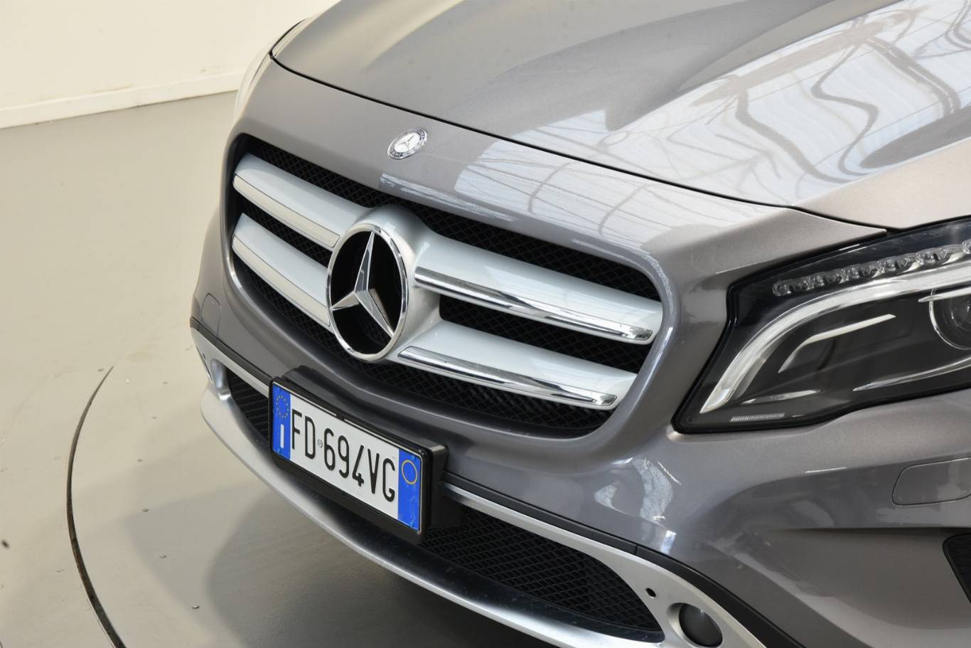 MERCEDES-BENZ GLA 200 54