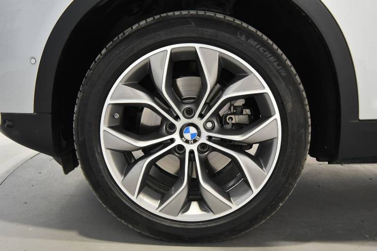 BMW X4 50