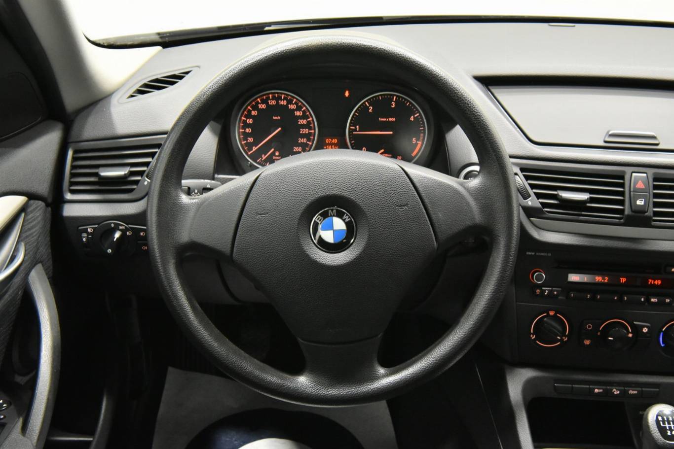 BMW X1 23