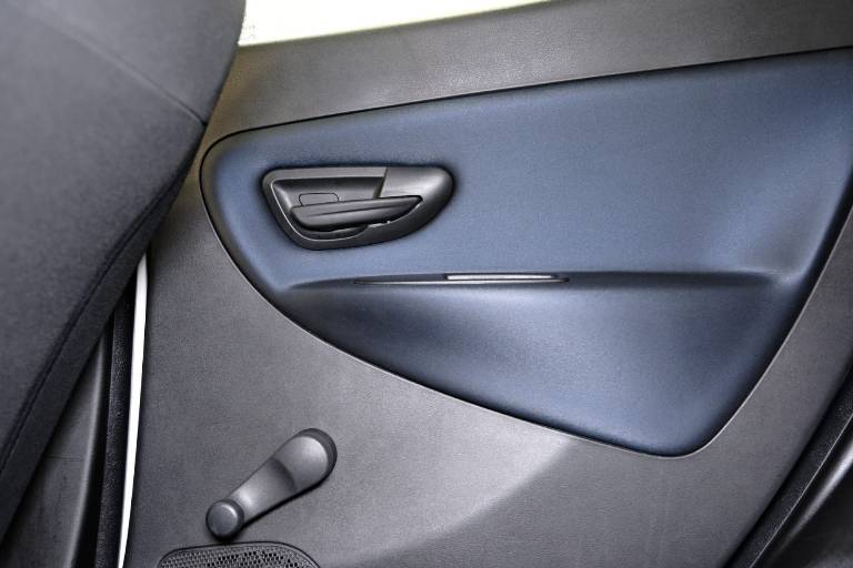 LANCIA Ypsilon 33
