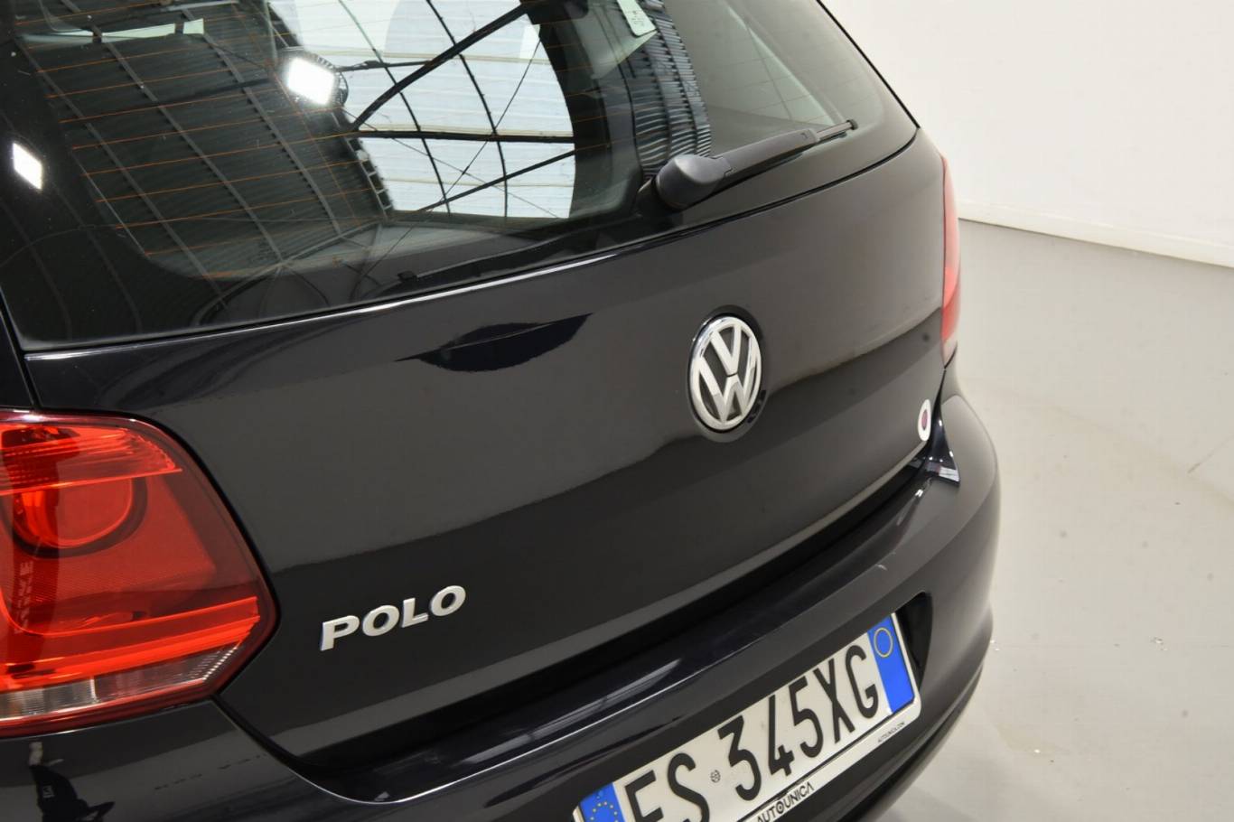 VOLKSWAGEN Polo 41
