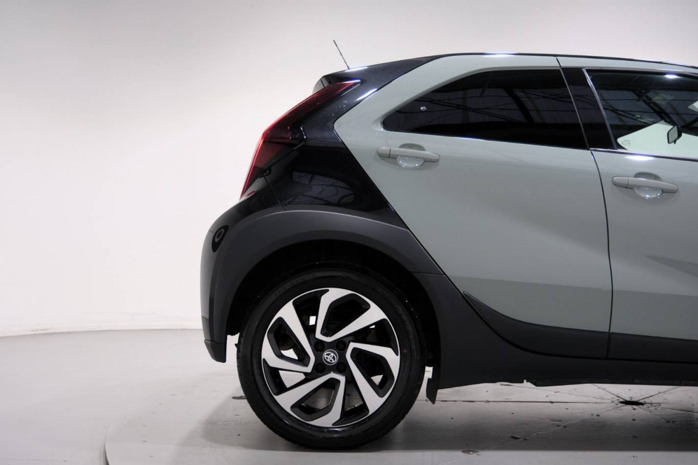 TOYOTA Aygo X 44