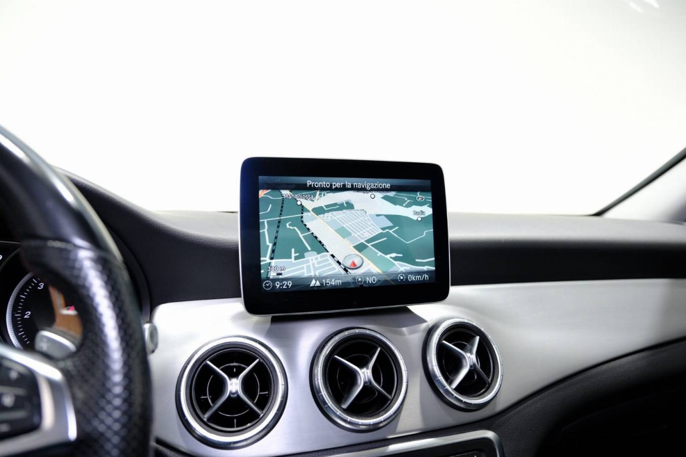 MERCEDES-BENZ CLA 220 34