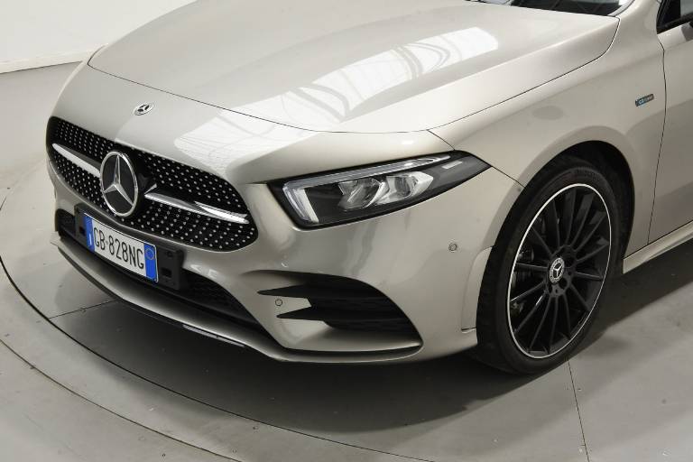 MERCEDES-BENZ A 250 45