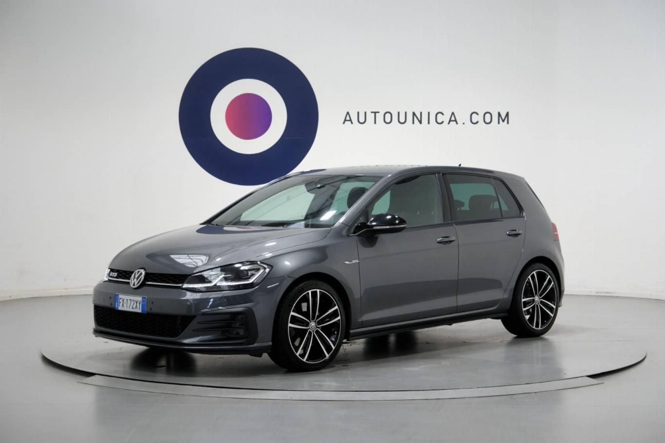 VOLKSWAGEN Golf GTD