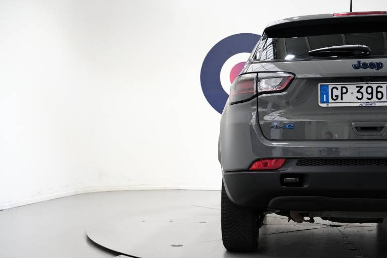 JEEP Compass 57