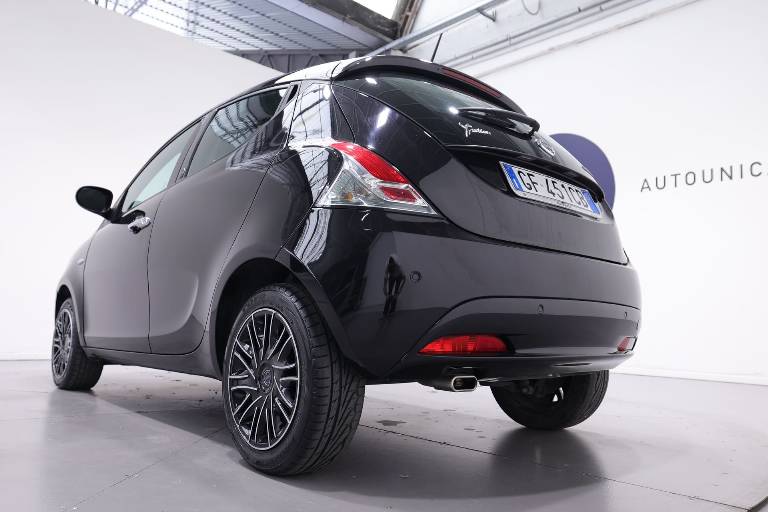 LANCIA Ypsilon 35