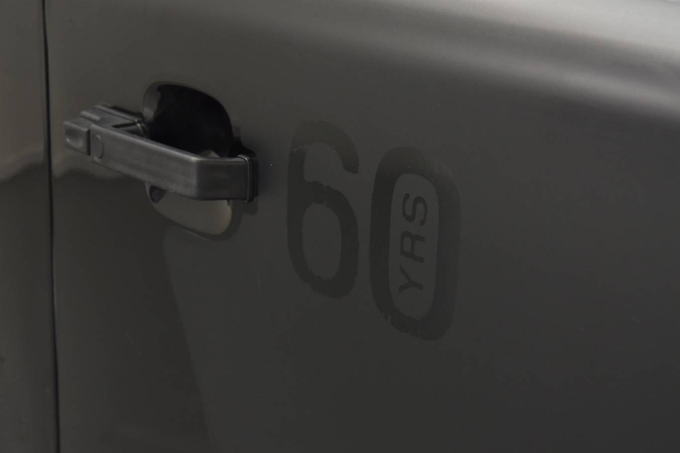 LAND ROVER Defender 79