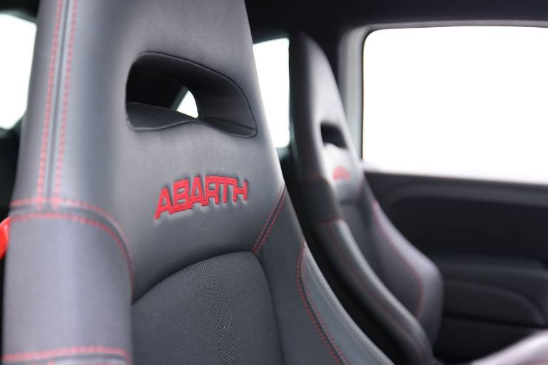ABARTH 595 51