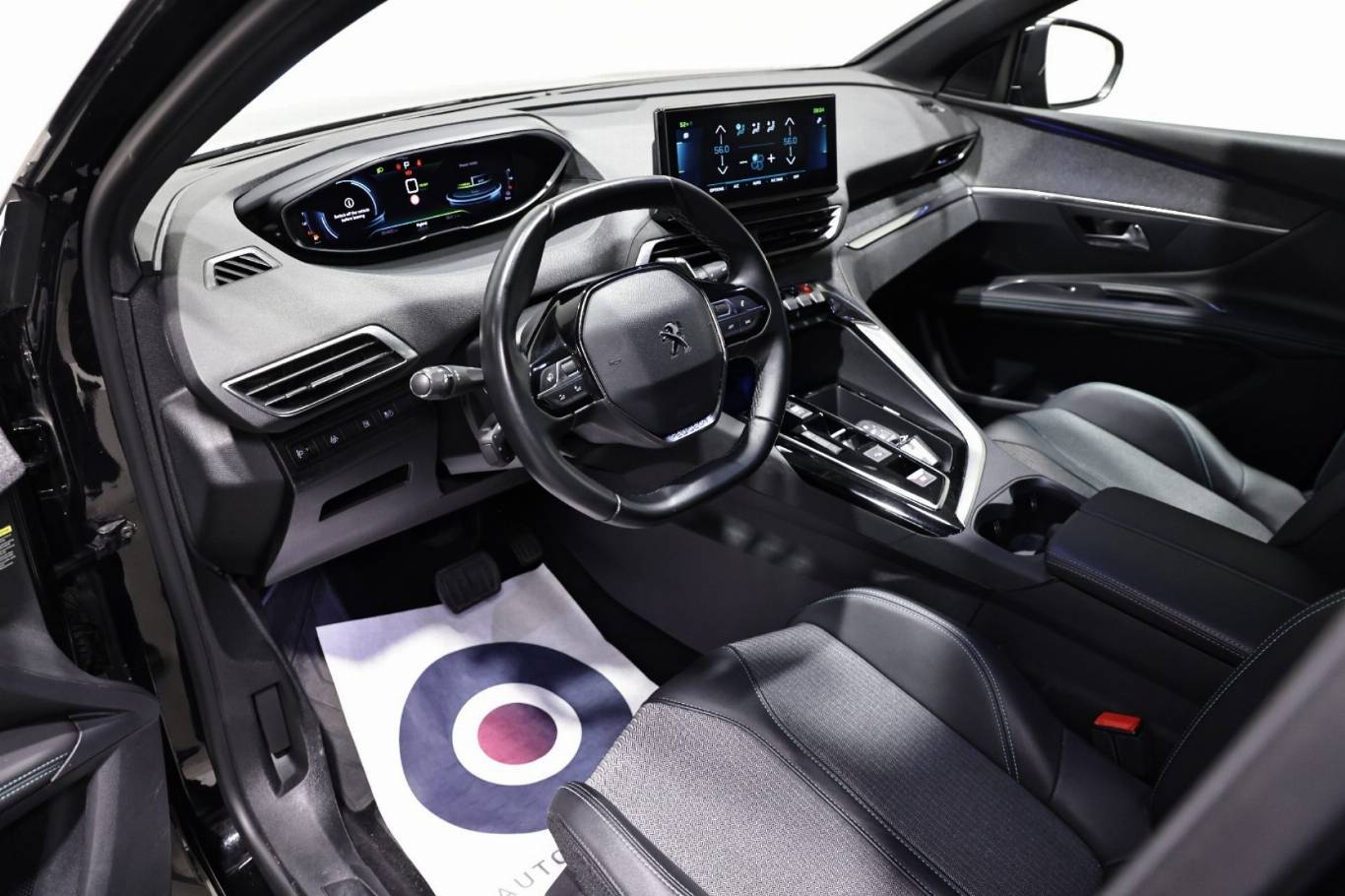 PEUGEOT 3008 5