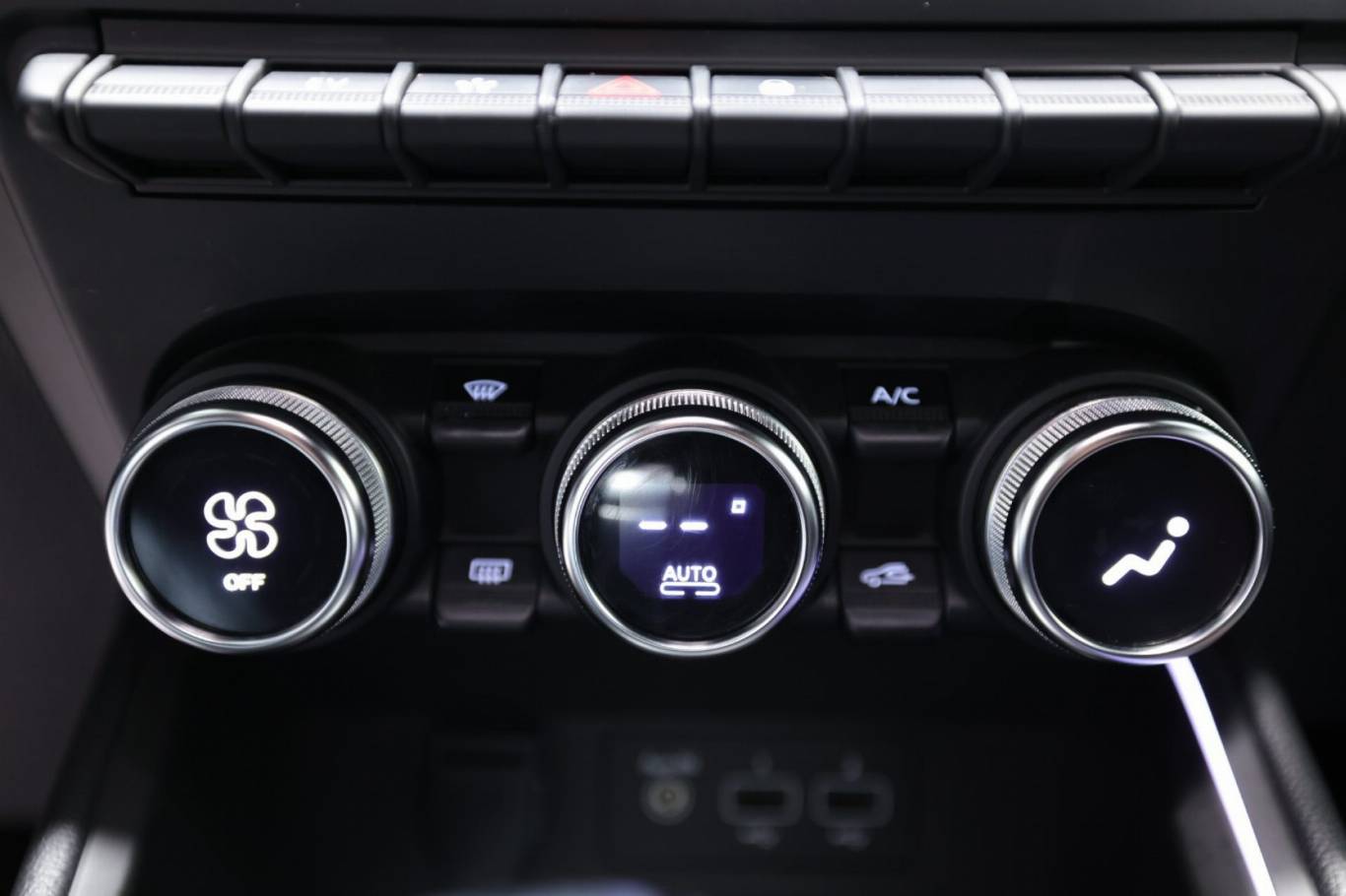 RENAULT Clio 29