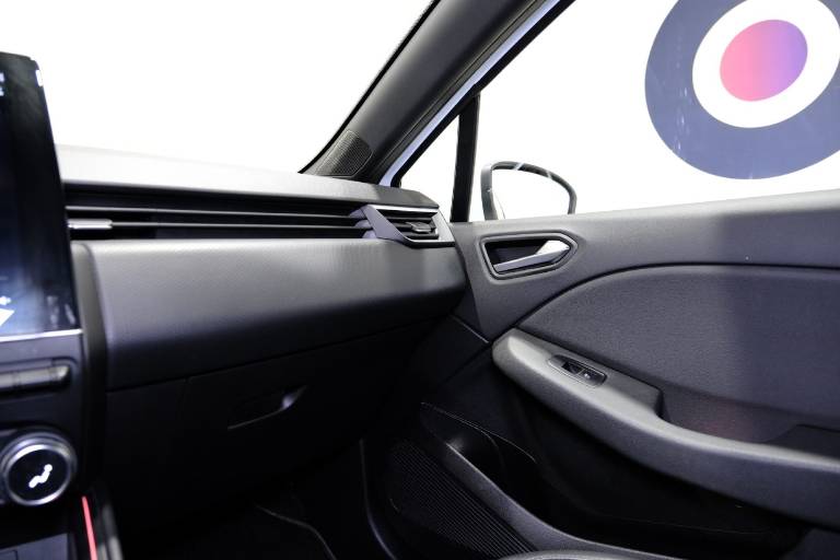 RENAULT Clio 32