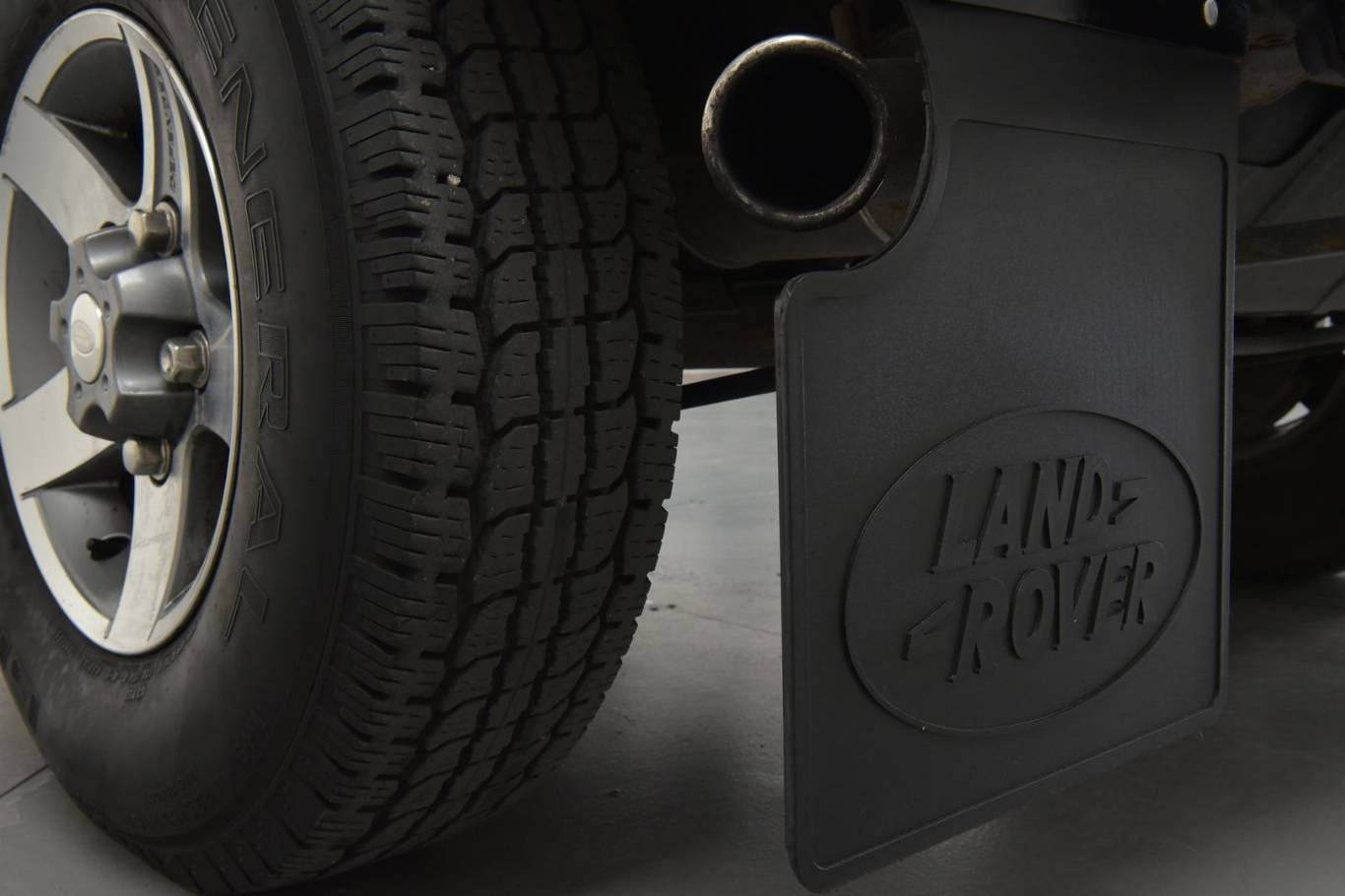 LAND ROVER Defender 82