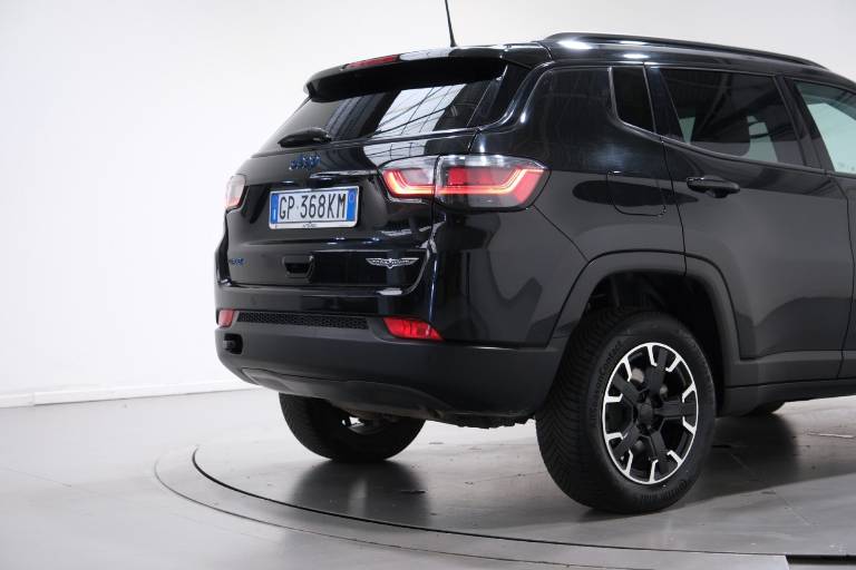 JEEP Compass 59