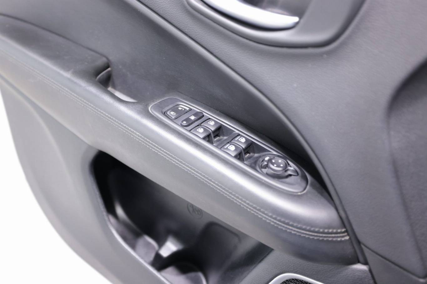 JEEP Compass 35