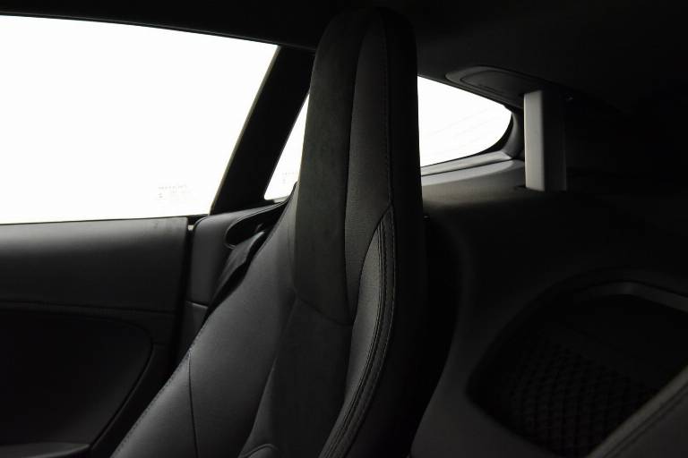 JAGUAR F-Type 37