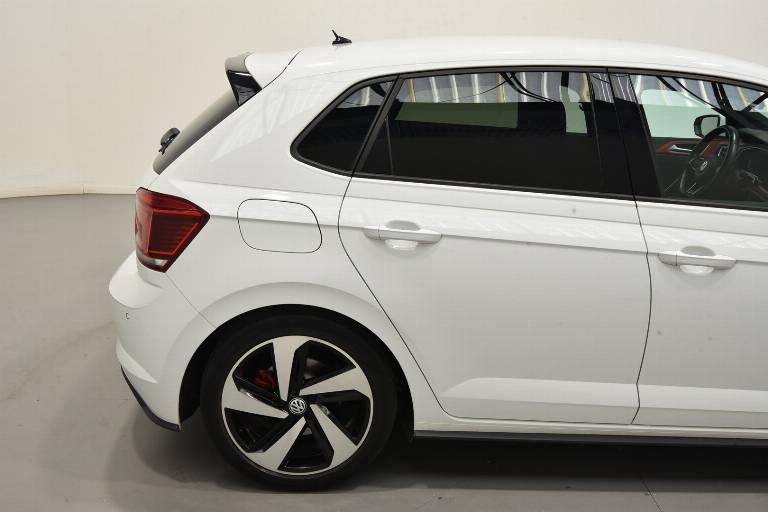 VOLKSWAGEN Polo GTI 52
