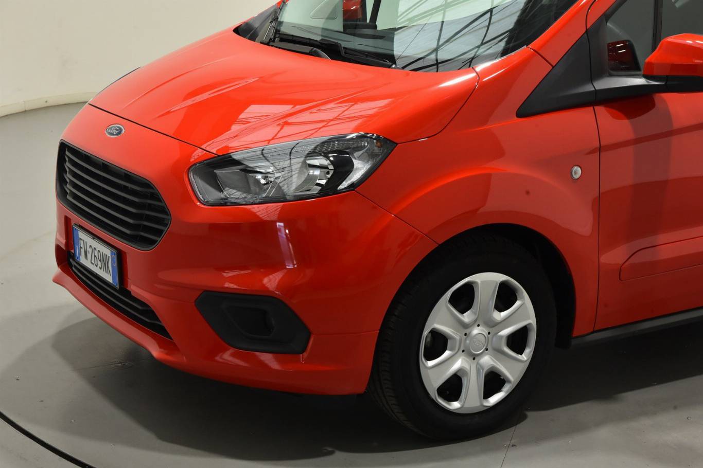 FORD Tourneo Courier 18
