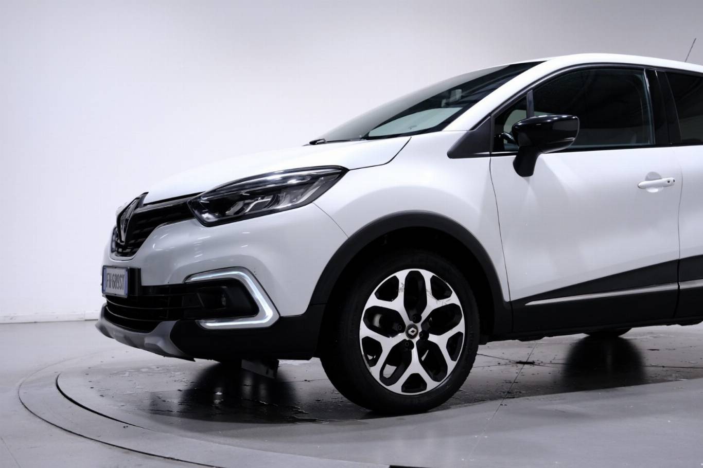 RENAULT Captur 54