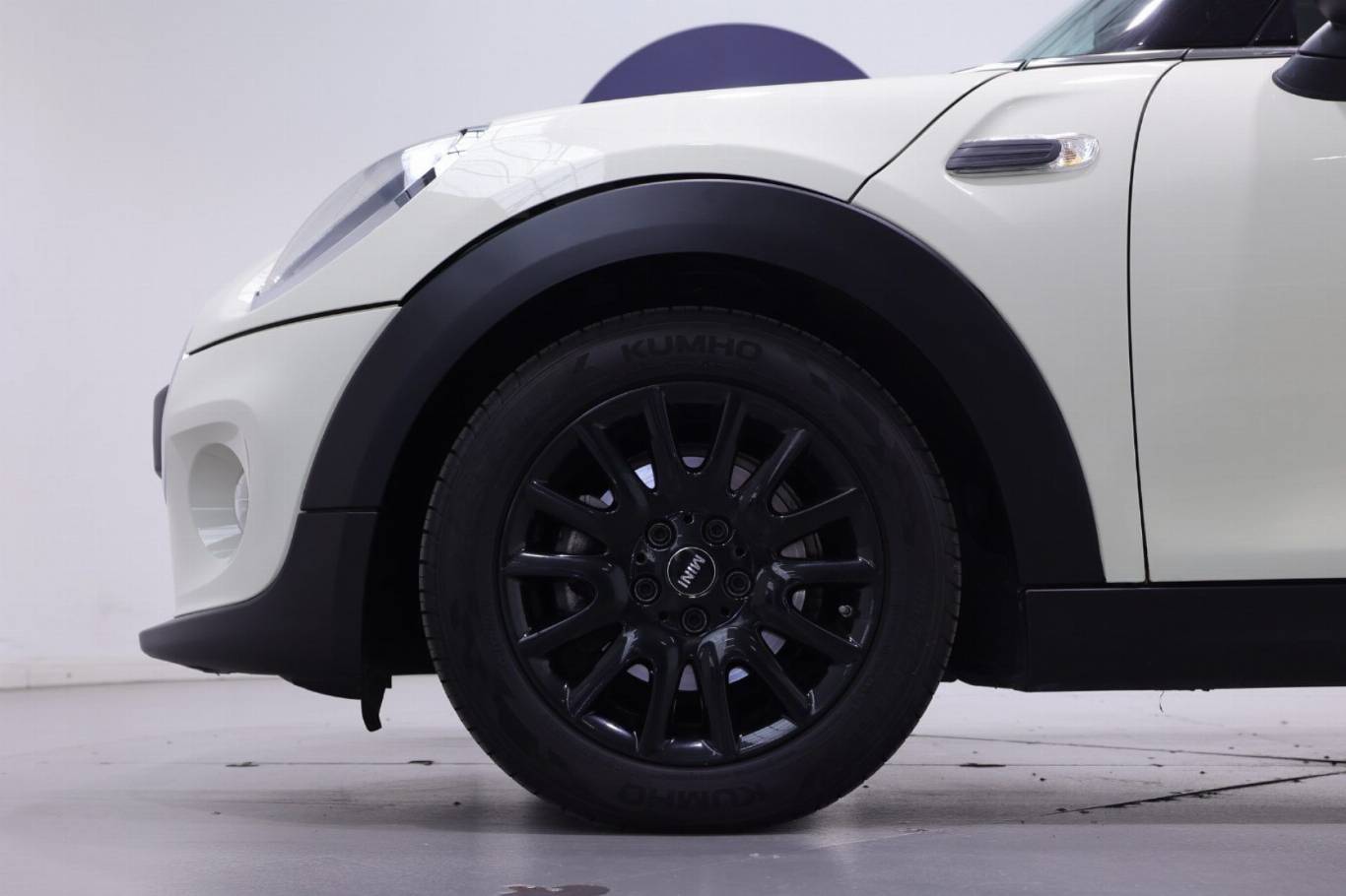 MINI One 17