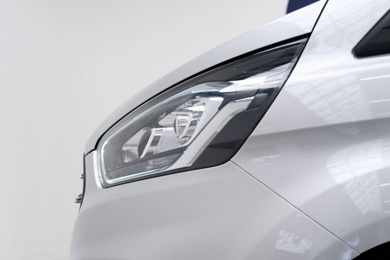 FORD Transit Custom 14