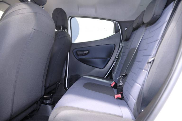 LANCIA Ypsilon 33