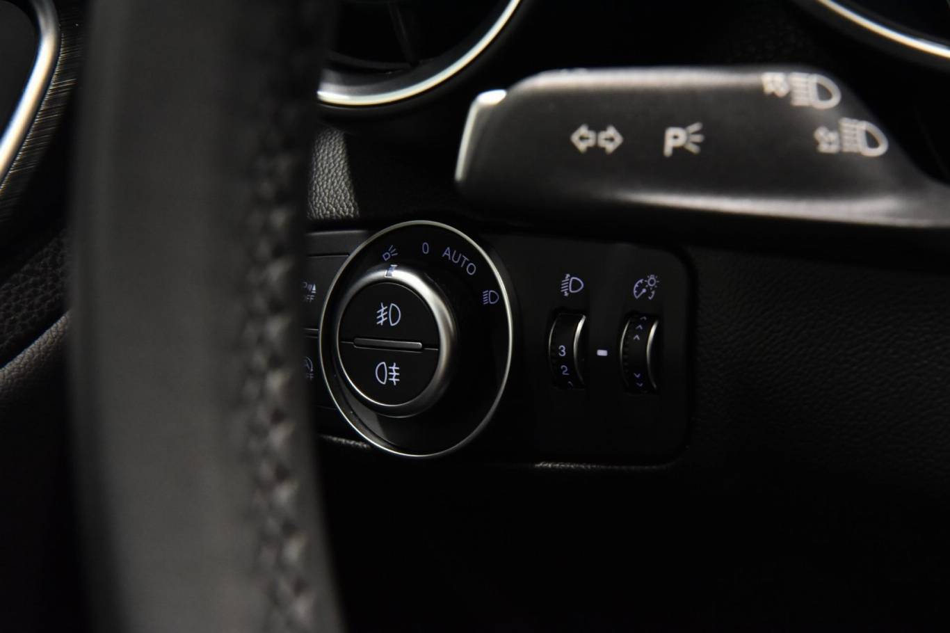 ALFA ROMEO Giulia 27