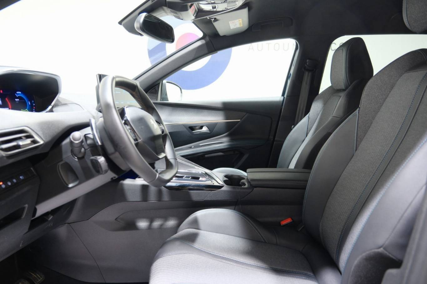 PEUGEOT 3008 21
