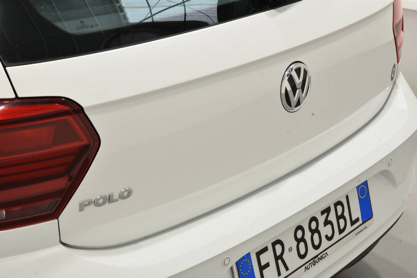 VOLKSWAGEN Polo 37