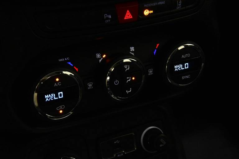 JEEP Renegade 27